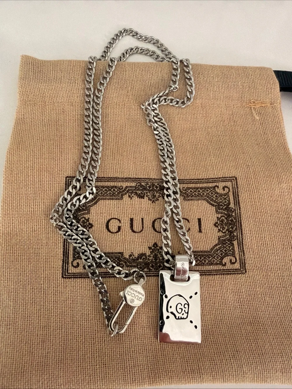 Gucci Silver-tone Pendant Chain Necklace